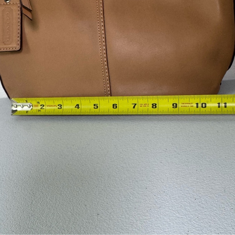 Coach Light Brown Leather Shoulder Bag Adjustable Strap - Picture 14 of 16